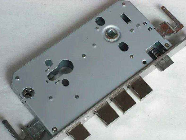 通川24小时上门开锁公司